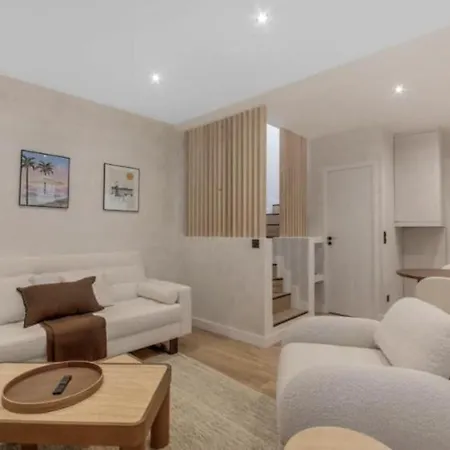 Maison De Charme Au Coeur De Batignolles Appartement