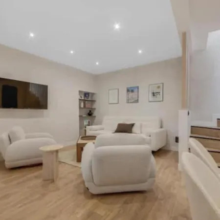 Maison De Charme Au Coeur De Batignolles Apartment